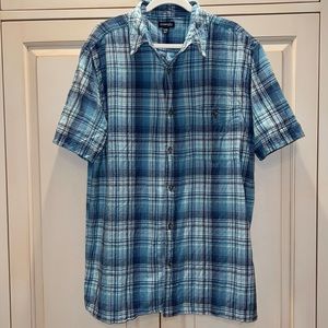 New XL Tall soft cotton blue plaid short sleeve mens casual shirt.
